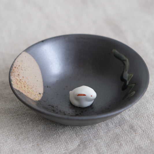 Moon Viewing Rabbit Sake/Tea Cup Hasami Ware