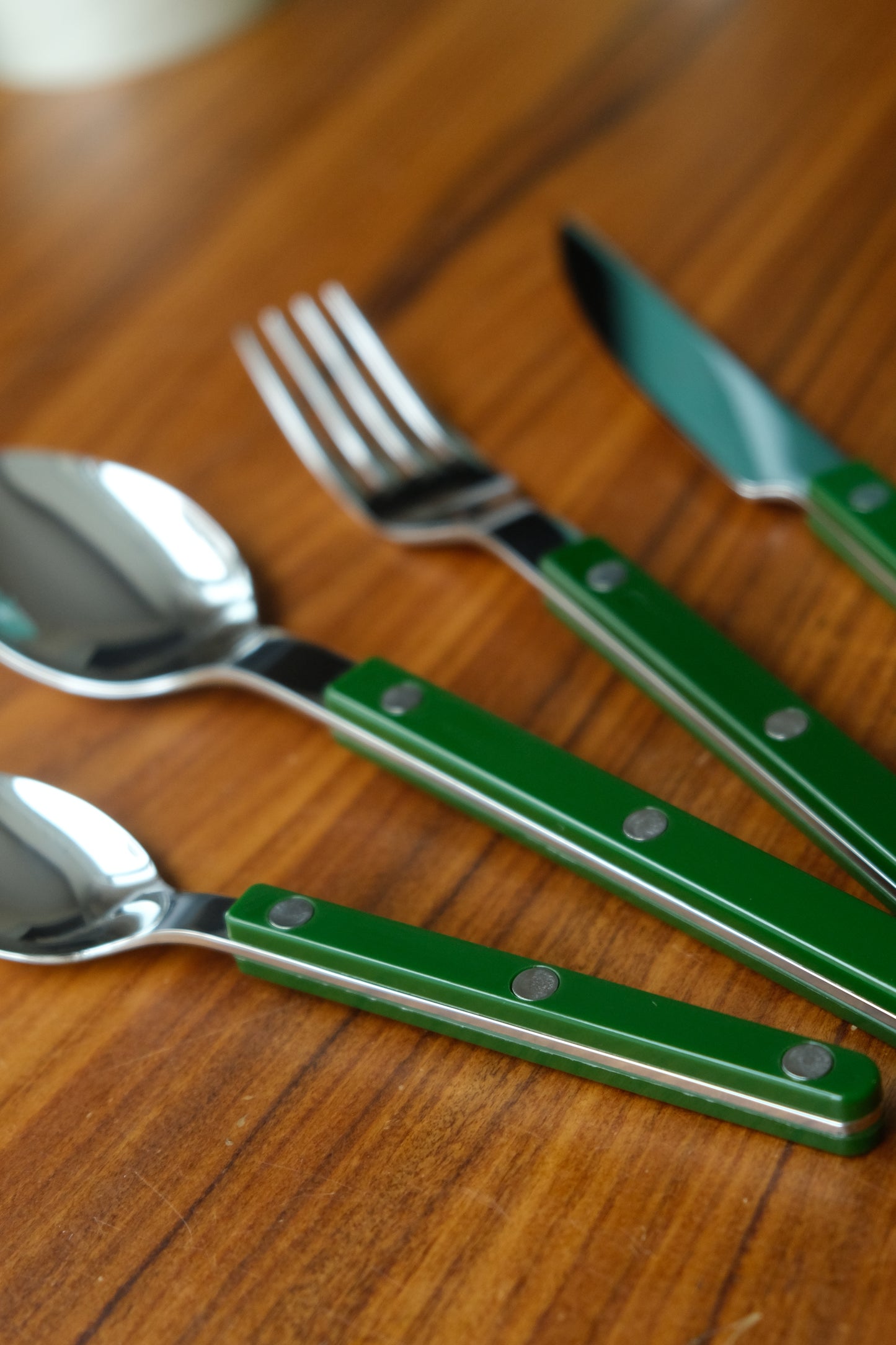 Bistrot Solid Green Flatware