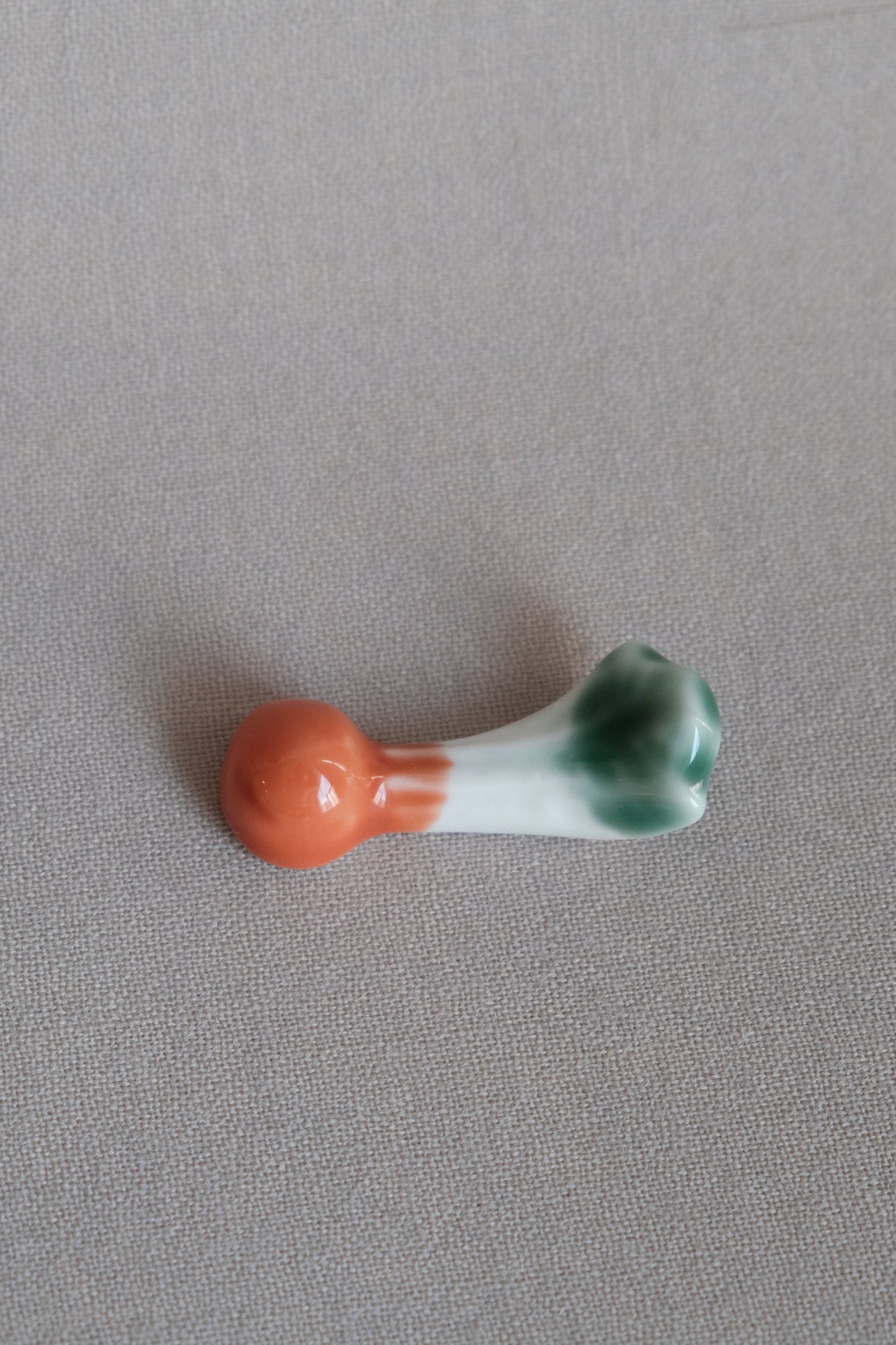 Vegetable Chopstick Rest